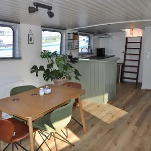 Accommodatie bij particulieren Private On Houseboat, Amsterdam